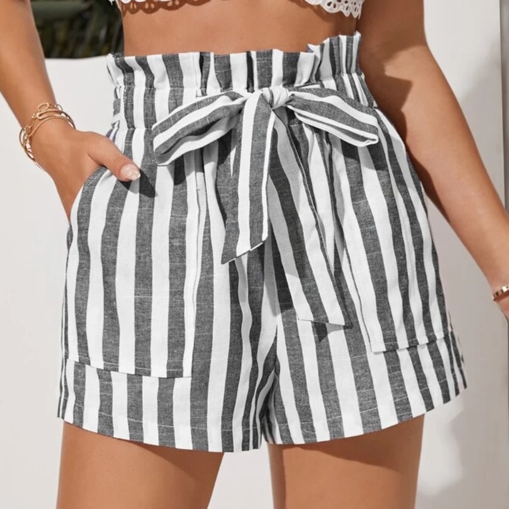NWT St John Sport Striped High Waisted Linen Shorts